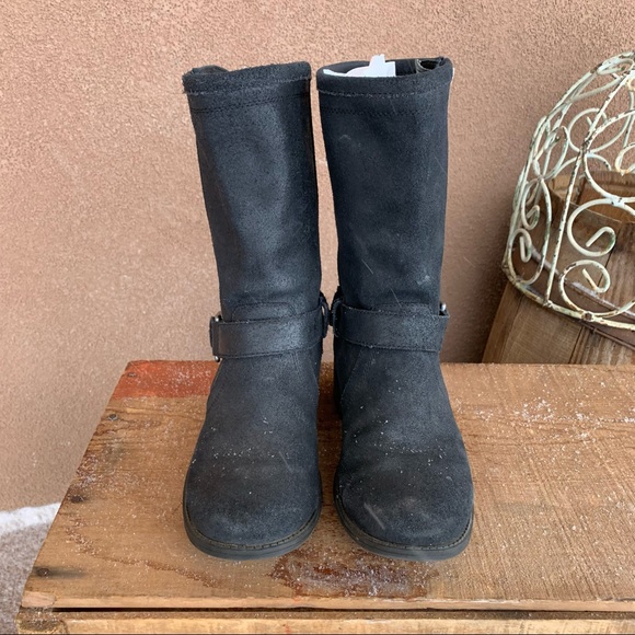 UGG Australia Women’s Silva Black Boot - Picture 5 of 12